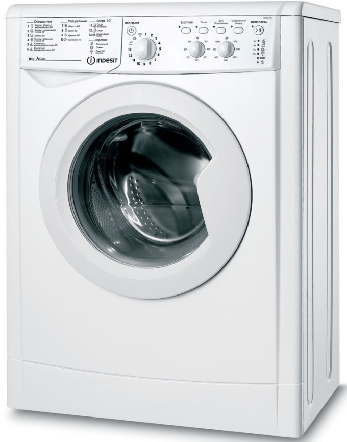 Стиральная машина Indesit IWSC 6105 (CIS) автомат 6 кг, белый фото 1