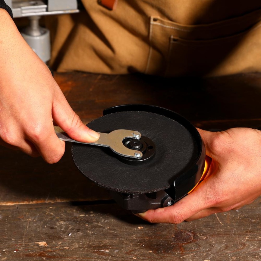 Угловая шлифовальная машина (болгарка) Deko DKAG-125, 20 В, 1*4.0 Ач (083-1063) фото 6