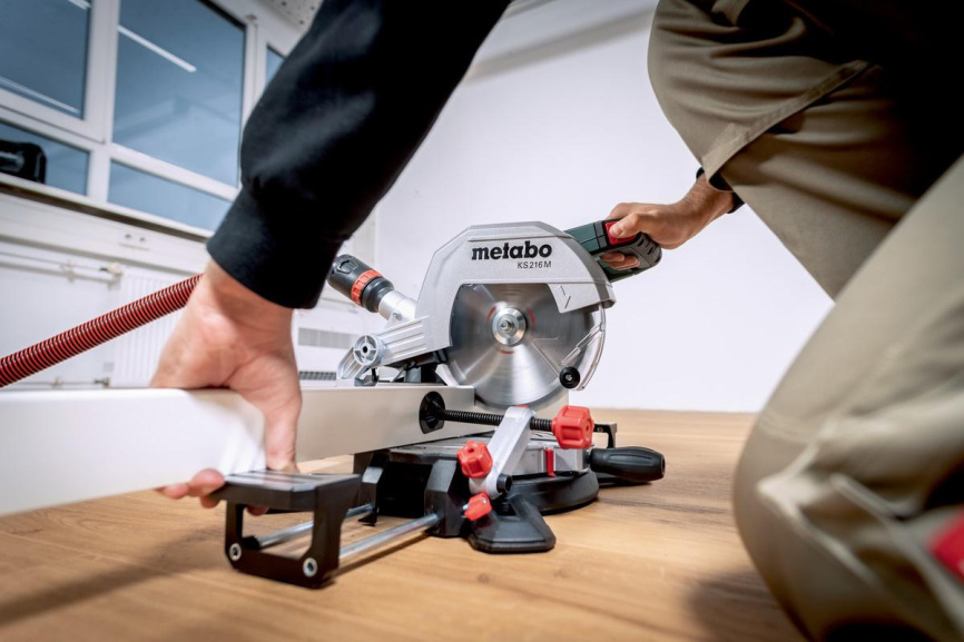 Торцовочная пила Metabo 610216000 фото 4