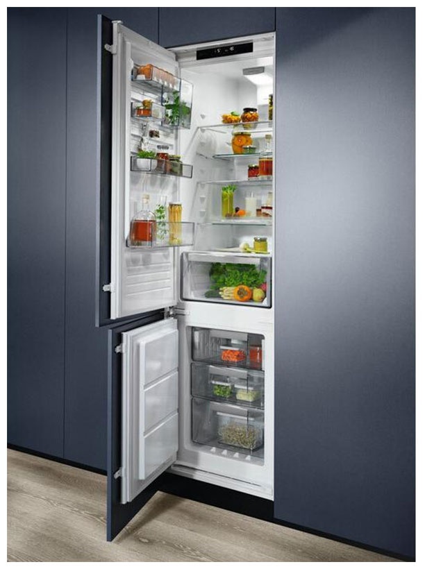 Встраиваемый двухкамерный холодильник Electrolux ENS8TE19S No frost, белый фото 4