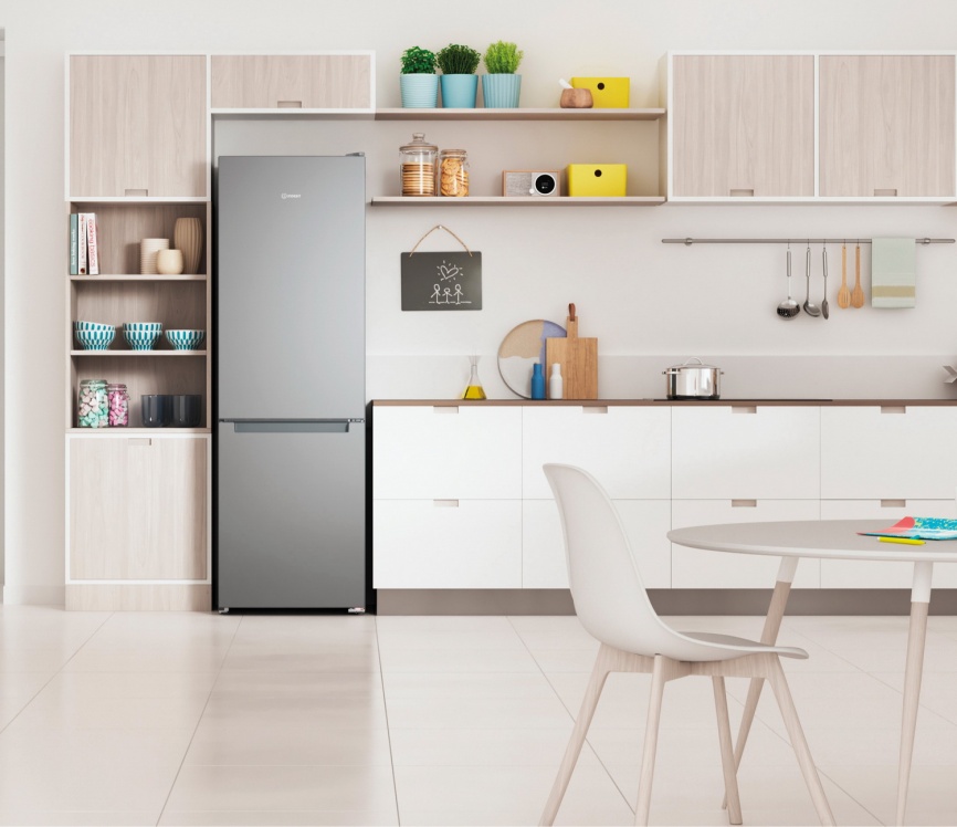 Двухкамерный холодильник Indesit ITS 4180 XB No frost, серебристый фото 5