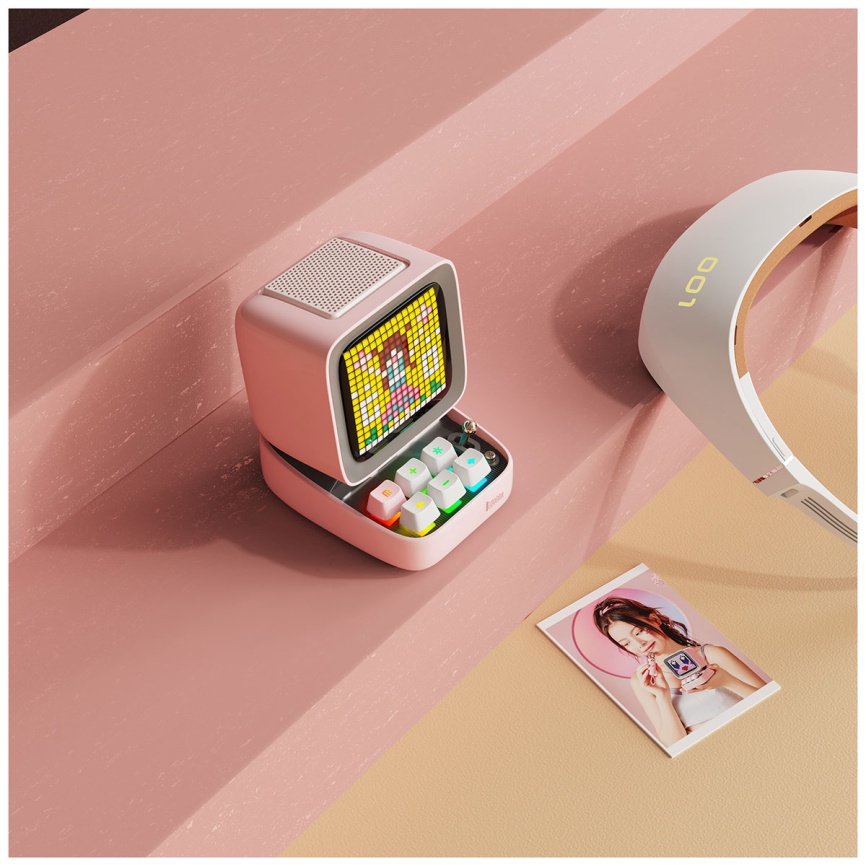 Умная колонка Divoom Ditoo Pro розовая (41000009679) фото 5