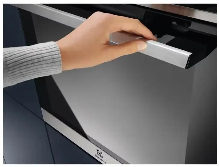 Встраиваемый духовой шкаф ELECTROLUX EOE8P39WX фото 3
