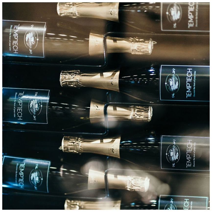 Винный шкаф Temptech CPROX60SRB-24 фото 6