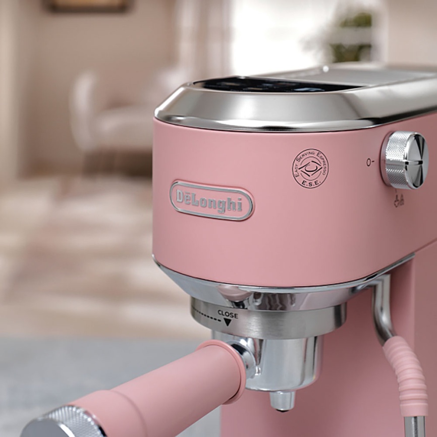 Кофеварка рожковая De’Longhi EC890.PK фото 8