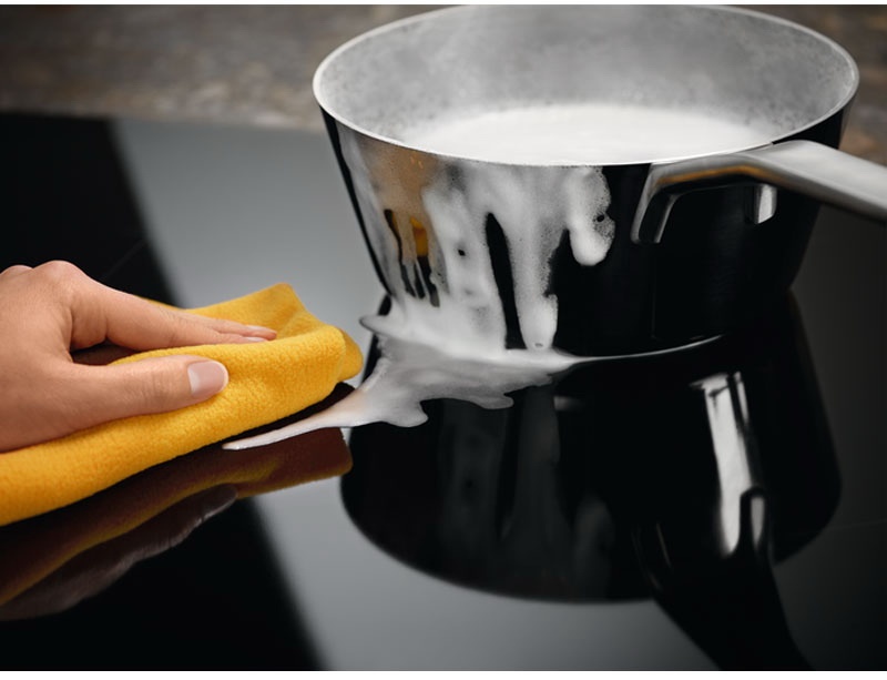 Электрическая варочная панель Electrolux EIV85453 78 см, 4 конфорки стеклокерамика, черный фото 4