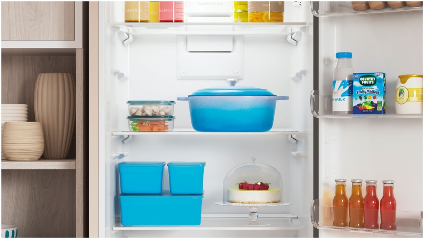 Двухкамерный холодильник Indesit ITR 4200 E No frost, бежевый фото 6