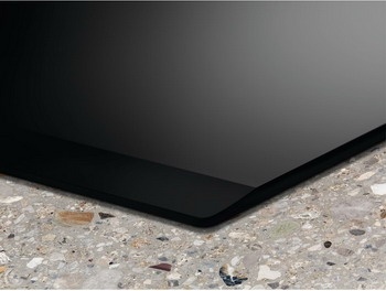 Электрическая варочная панель Electrolux EIT61443B 59 см, 4 конфорки стеклокерамика, черный фото 2
