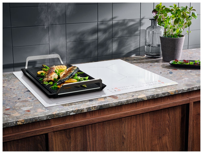 Электрическая варочная панель Electrolux EIV63440BW 59 см, 4 конфорки стеклокерамика, белый фото 3