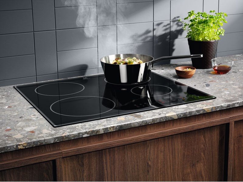 Электрическая варочная панель Electrolux CIR60430CB 59 см, 4 конфорки стеклокерамика, черный фото 4